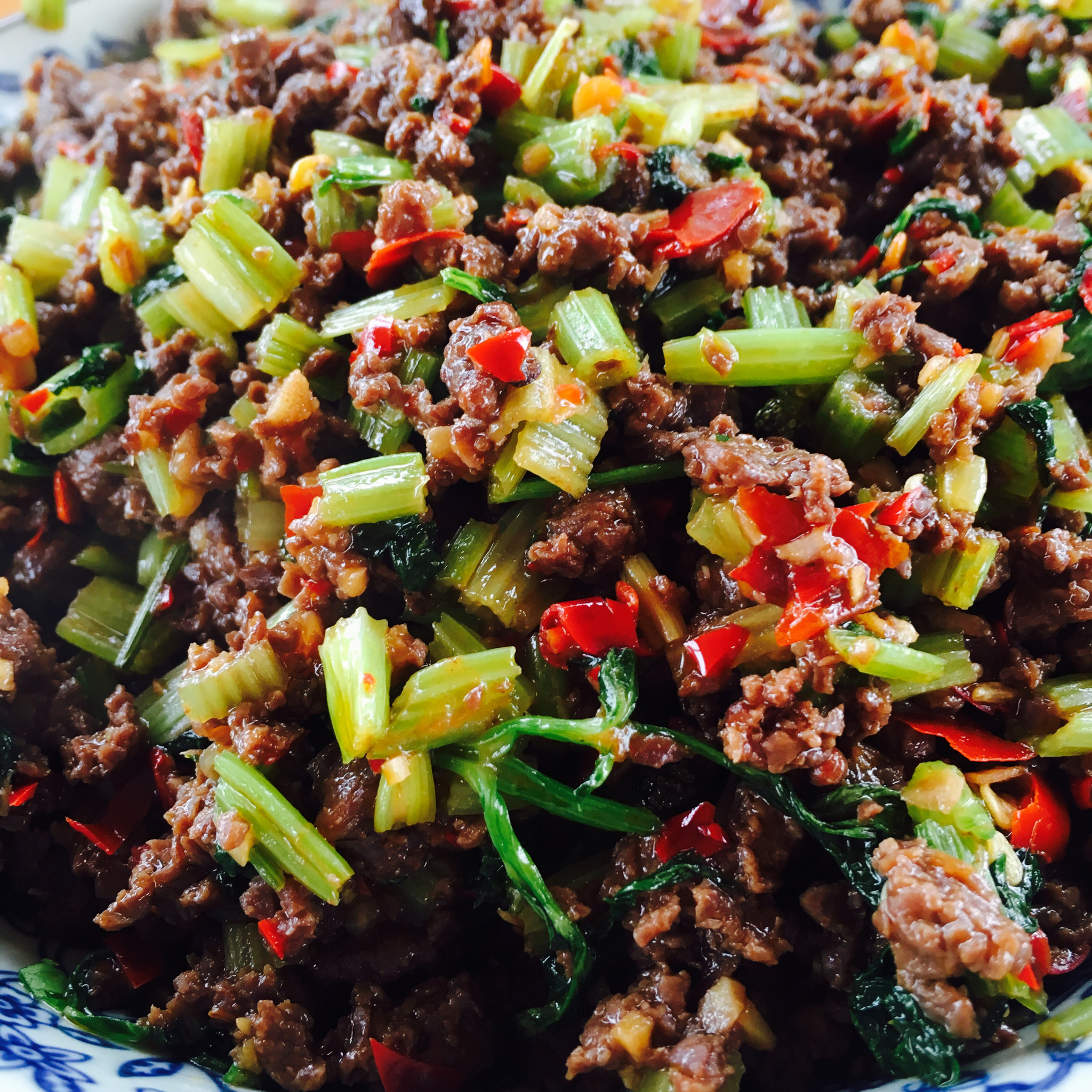 芹菜牛肉末「下饭神器」