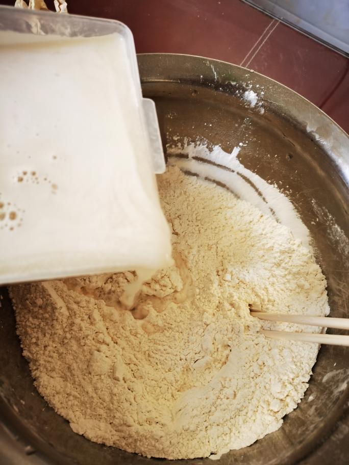 纯奶手撕吐司的做法 步骤1