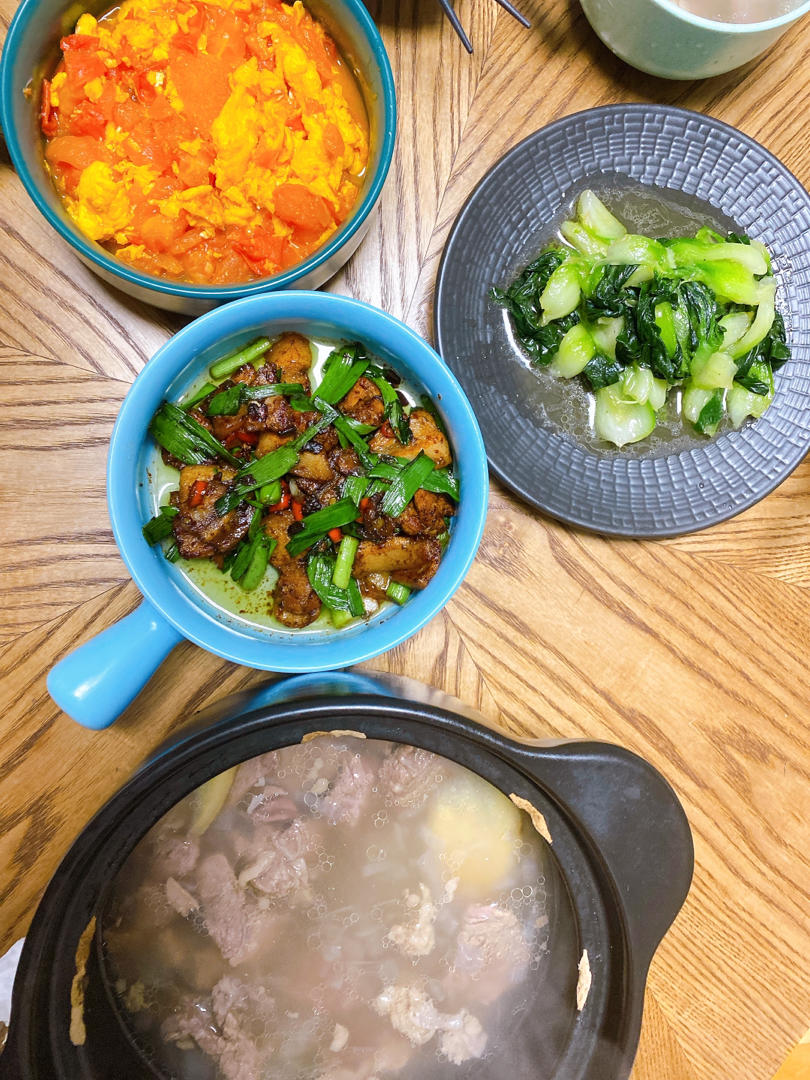 老丁的私房菜-蒜苗回锅肉