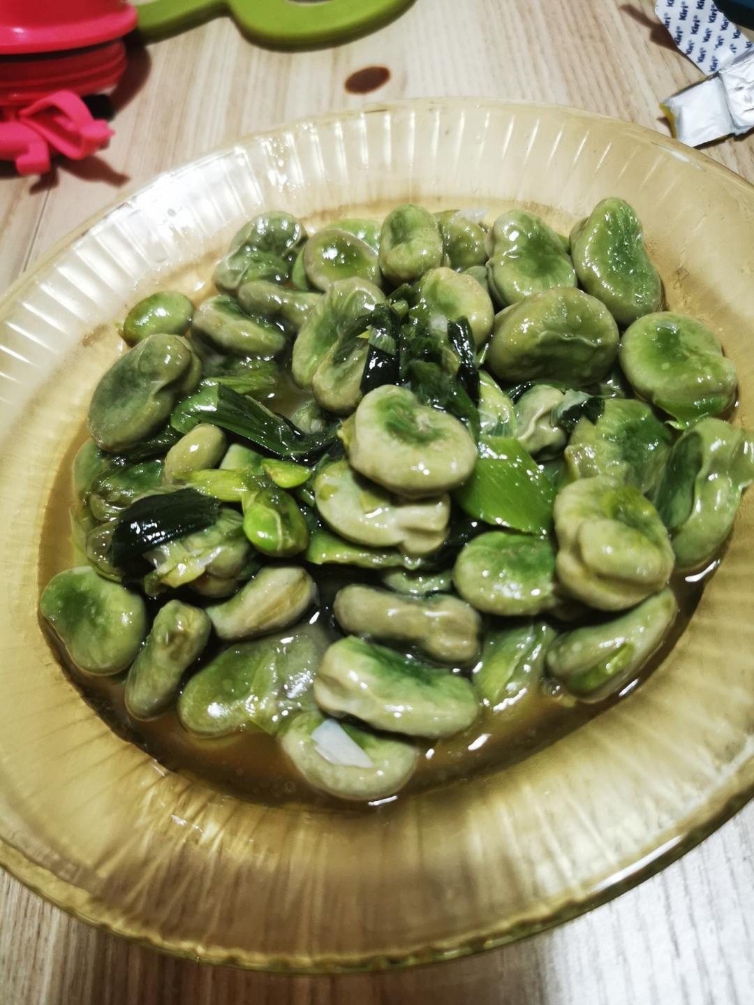 无比鲜美的葱油蚕豆