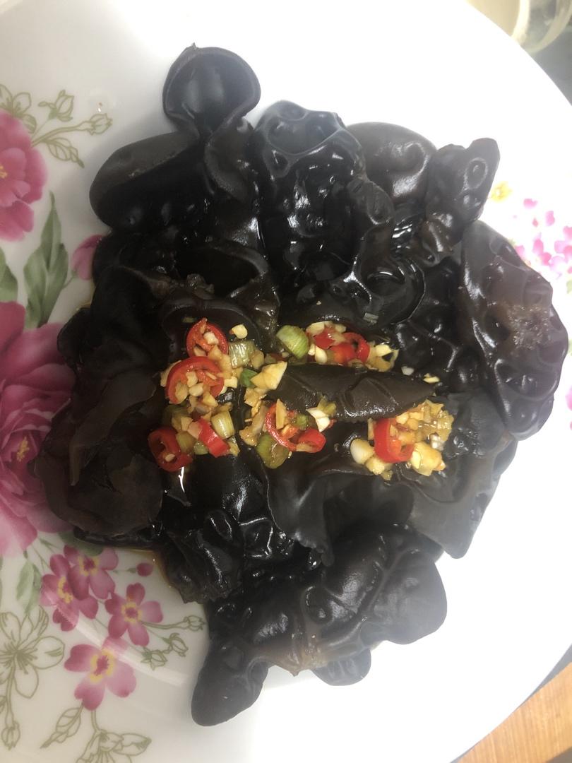 凉拌木耳