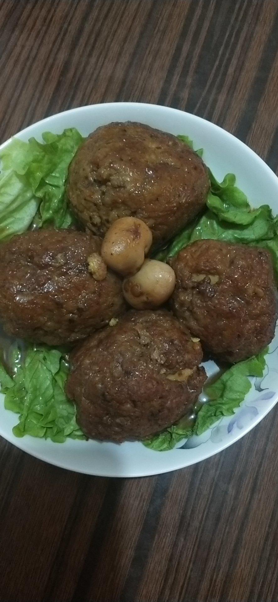 四喜丸子/红烧狮子头 Chinese Meatballs