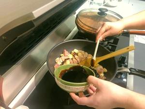 懒人食谱 | 板栗炖鸡焖饭的做法 步骤9