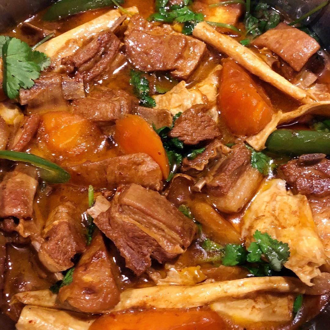 暖身广式羊肉煲
