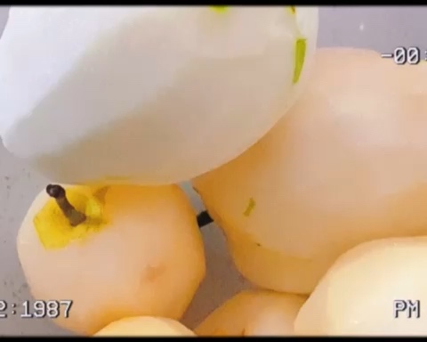 视频｜鲜榨梨汁🍐特别润喉！超级推荐，原汁原味特好喝！的做法