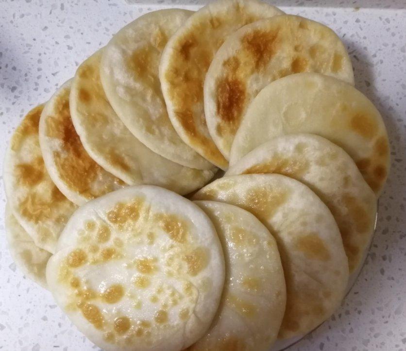 烫面小糖饼 柔软劲道 凉了也不硬 做法简单一看就会 附细节视频详解