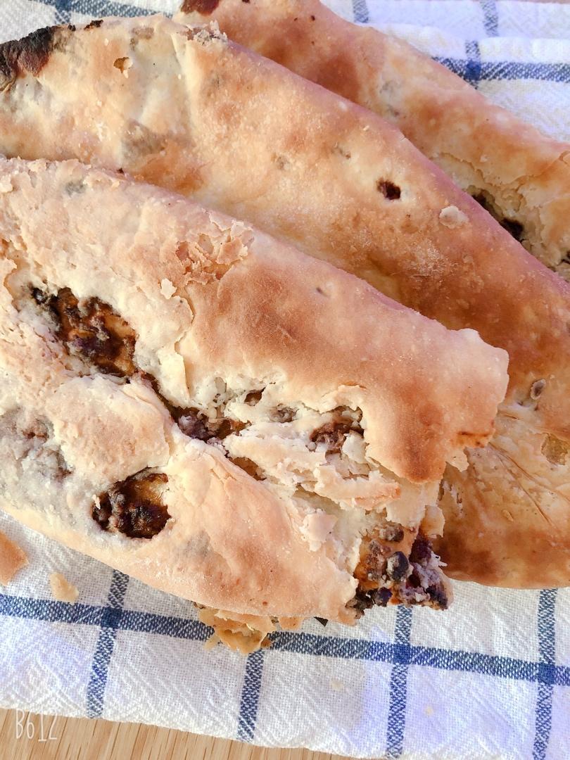 梅干菜鲜肉锅盔