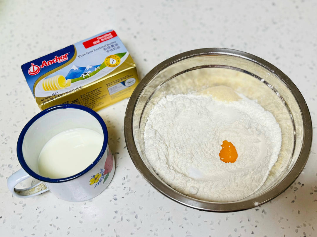 纯奶手撕吐司的做法 步骤1