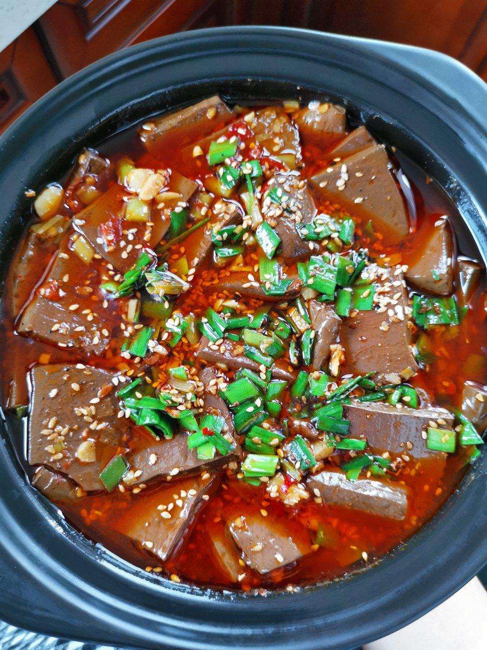 冒鸭血，让一碗白饭幸福飞起！