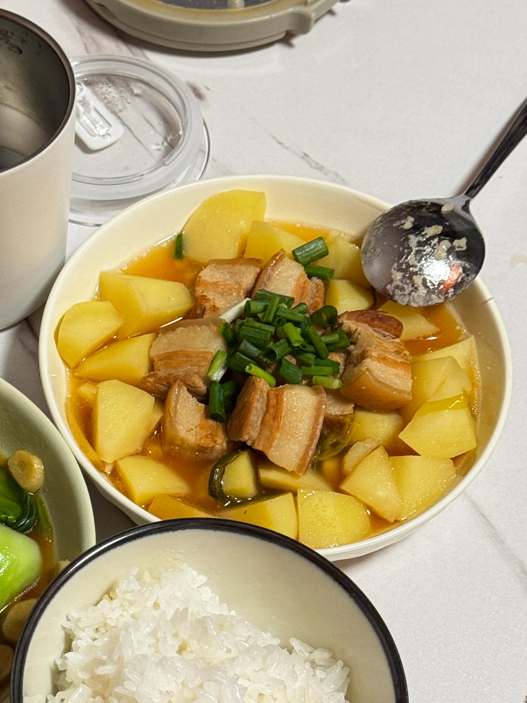红烧肉炖土豆（丝毫不腻）