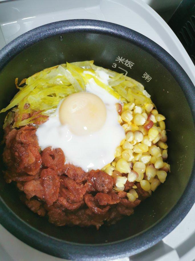 懒人电饭锅香肠焖饭/煲仔饭