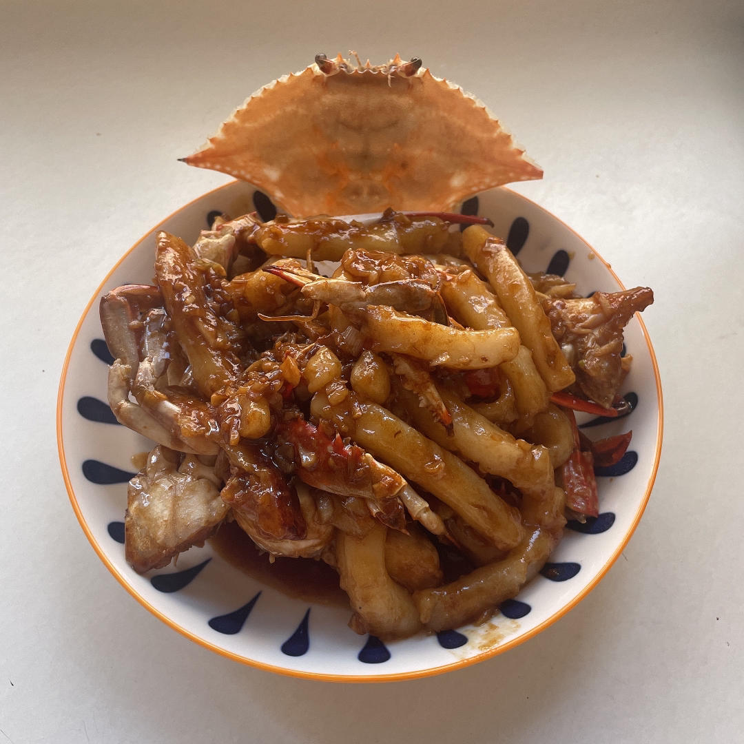 梭子蟹炒年糕～标准的江浙菜