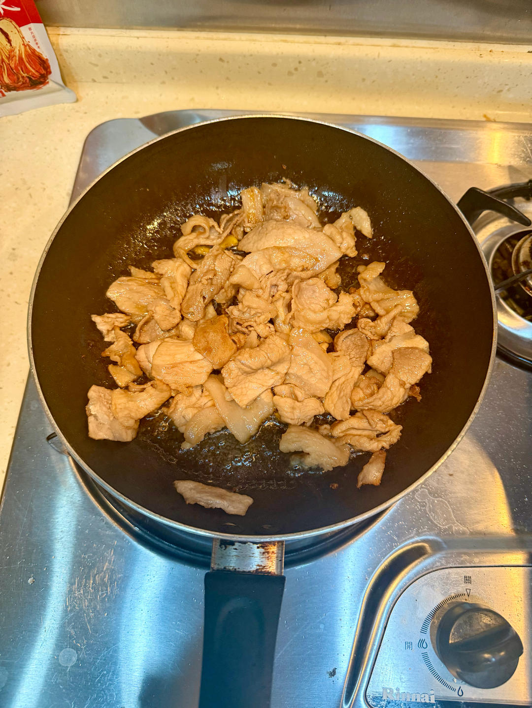 酸辣下饭的五花肉炒泡菜