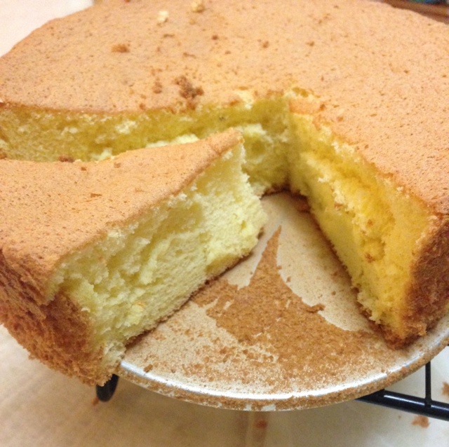 超简单完美戚风蛋糕（6寸2蛋）附打发、翻拌、脱模视频