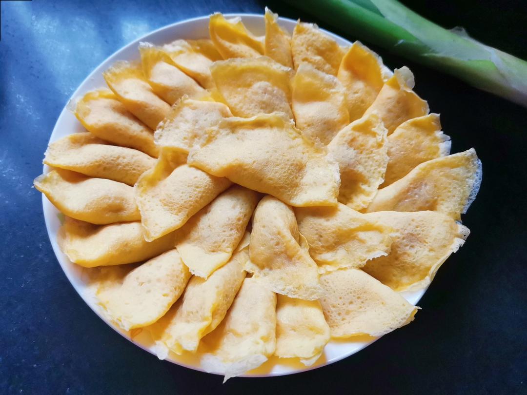 鸡蛋皮饺子的做法