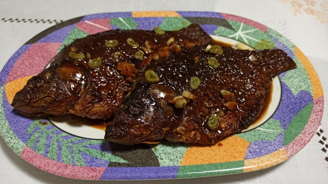 酱焖鲫鱼