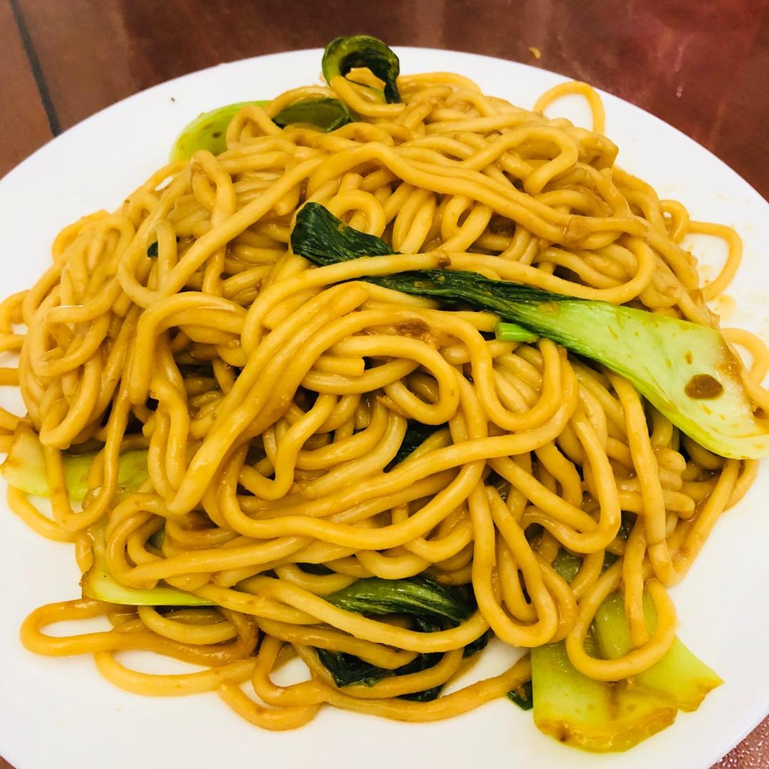 黑椒牛柳炒意面