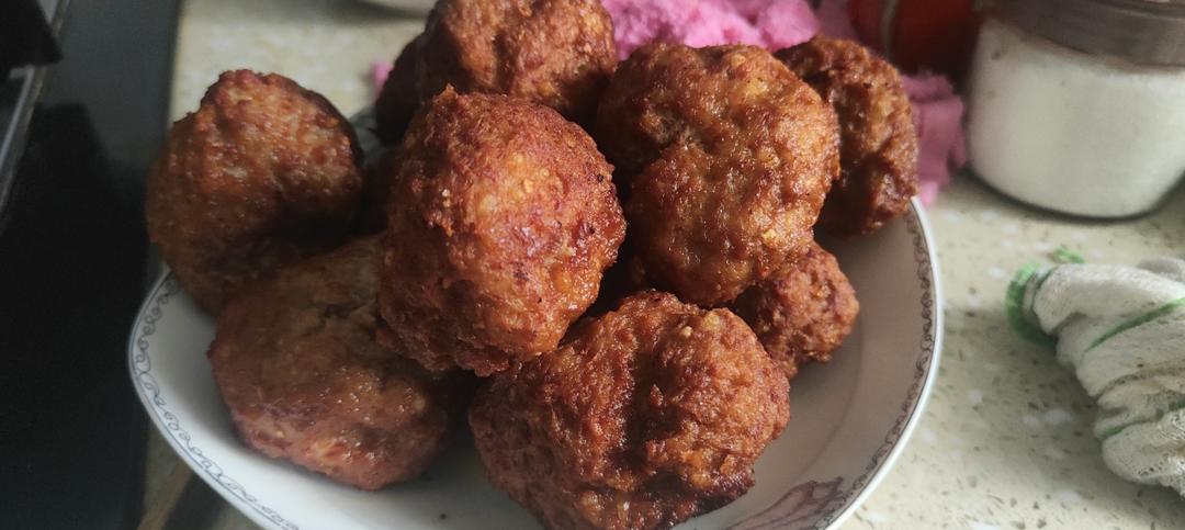 简单的红烧狮子头～拌饭太香了