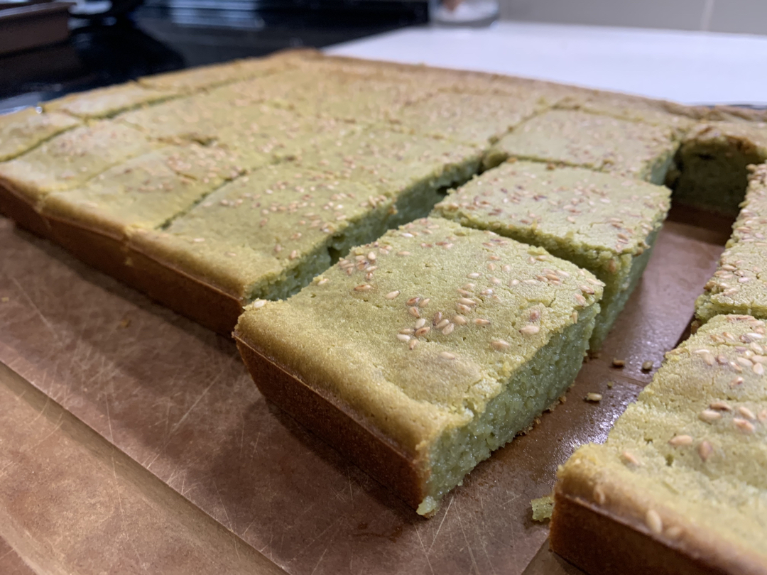 抹茶麻糬蛋糕Matcha Butter Mochi Cake