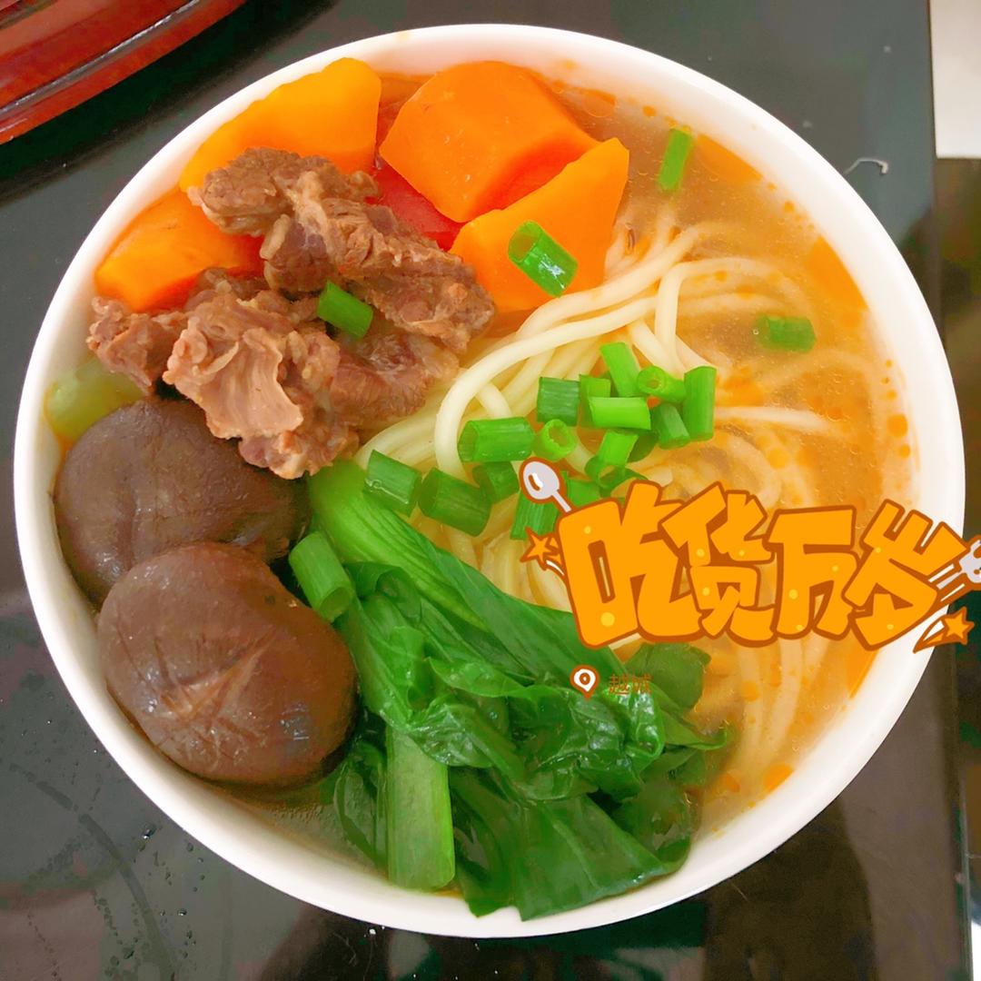 堂妈小厨——秘制牛肉面
