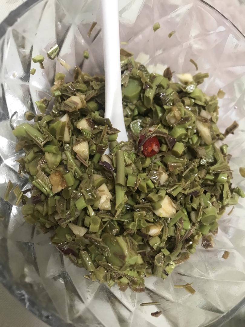 香椿储存和凉拌做法