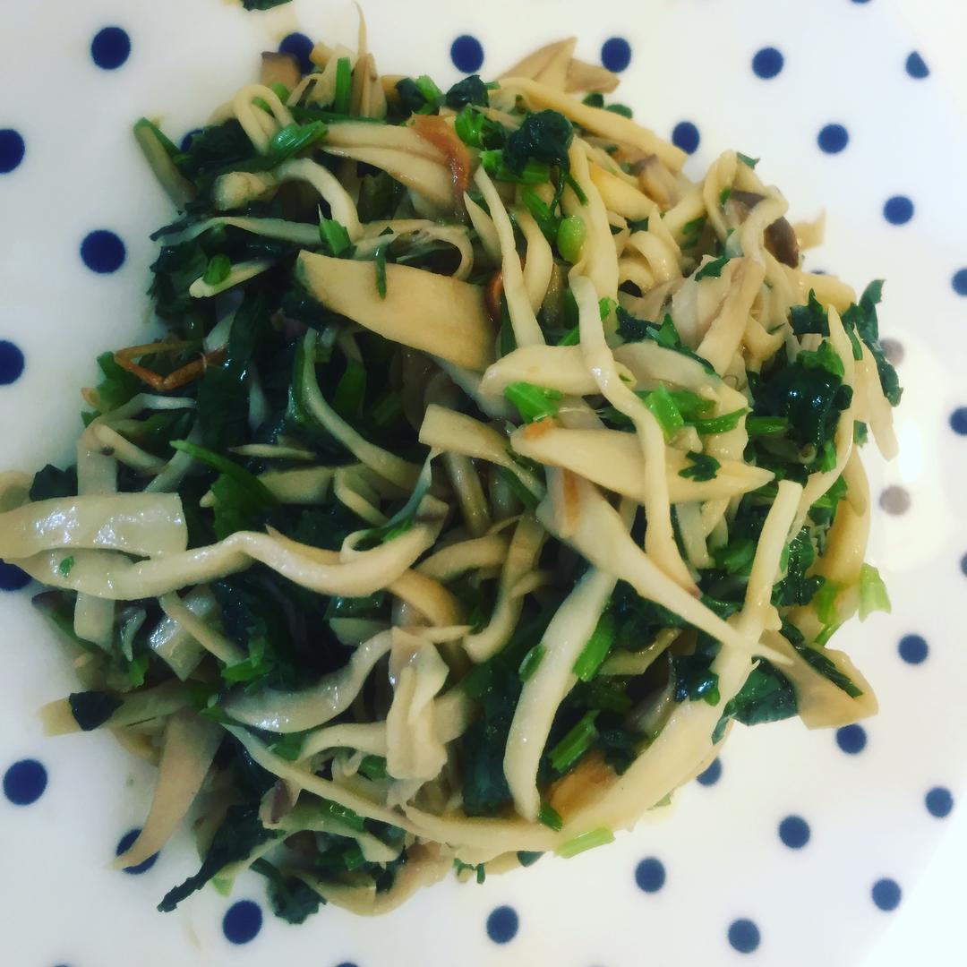 NO8.素菇香菜,10分钟，何炅、吴亦凡打死不吃，但营养超好