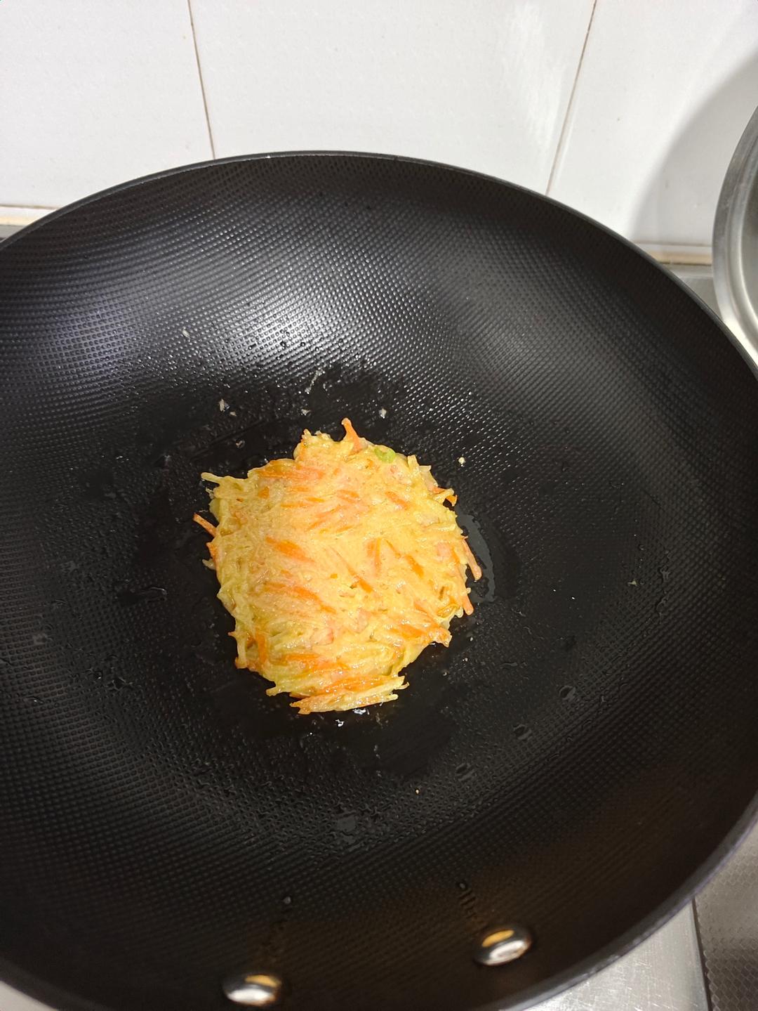 土豆饼(土豆胡萝卜丝饼)