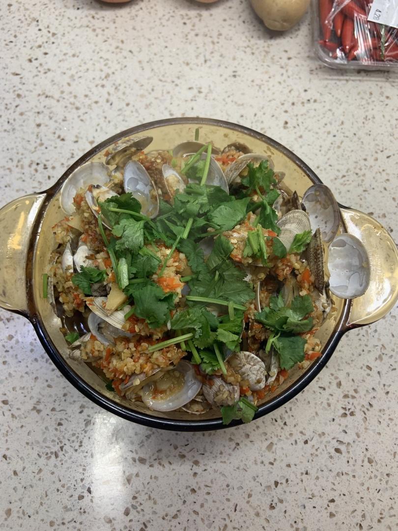 家常美味花蛤粉丝煲