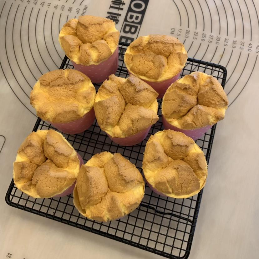 纸杯蛋糕 8寸戚风蛋糕的量