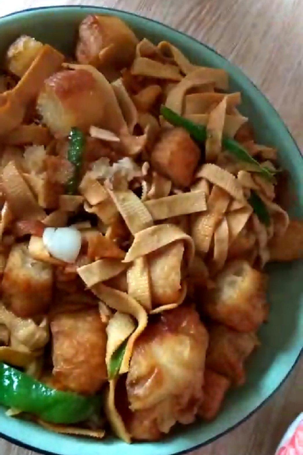 尖椒炒豆皮