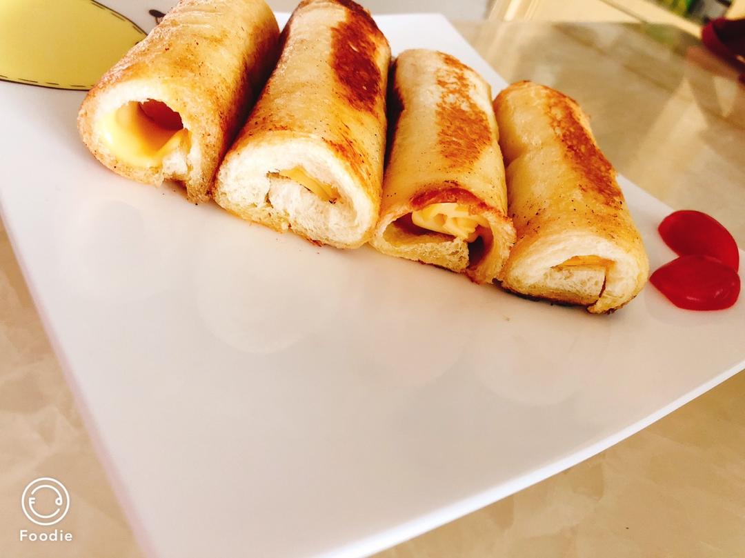 【爆浆吐司卷】