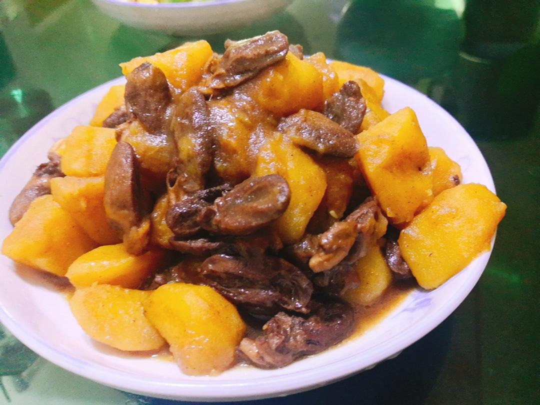 鸡心炖土豆