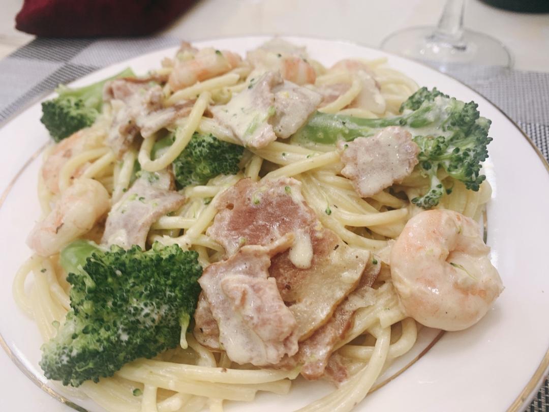 奶油培根意大利面 - Creamy Beacon Linguine