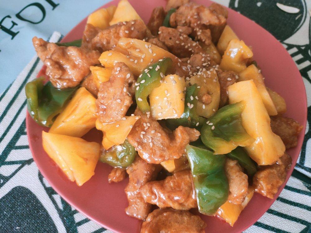 菠萝咕噜肉