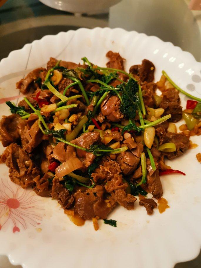 小米椒爆鸡胗