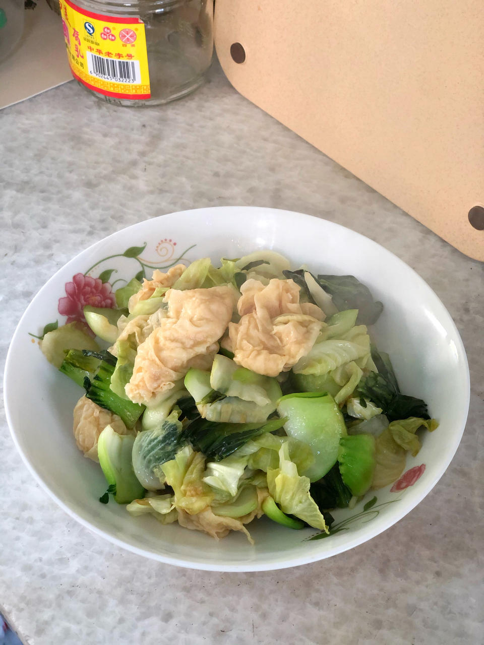 豆皮炒青菜好吃啊！