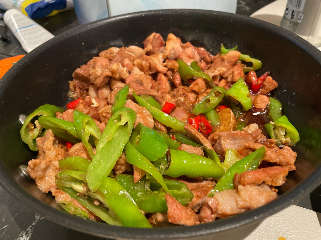 厨师长教你：“小炒肉”的家常做法，家常味很浓郁，先收藏起来