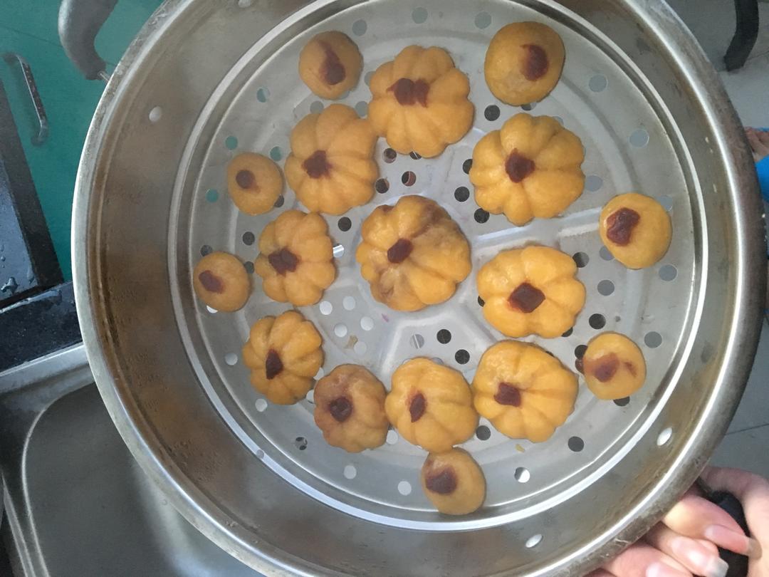 南瓜糯米豆沙包