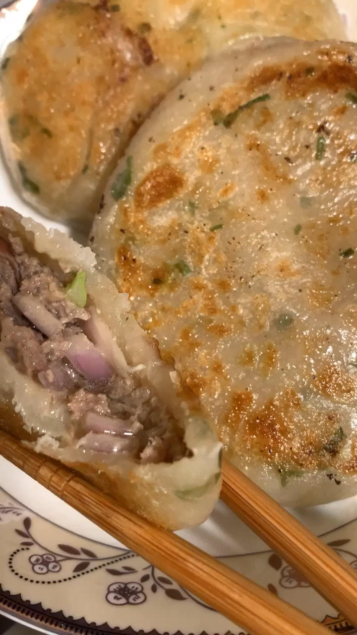 洋葱牛肉馅饼