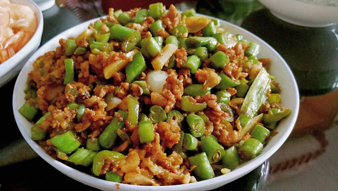 肉沫豆角下饭菜