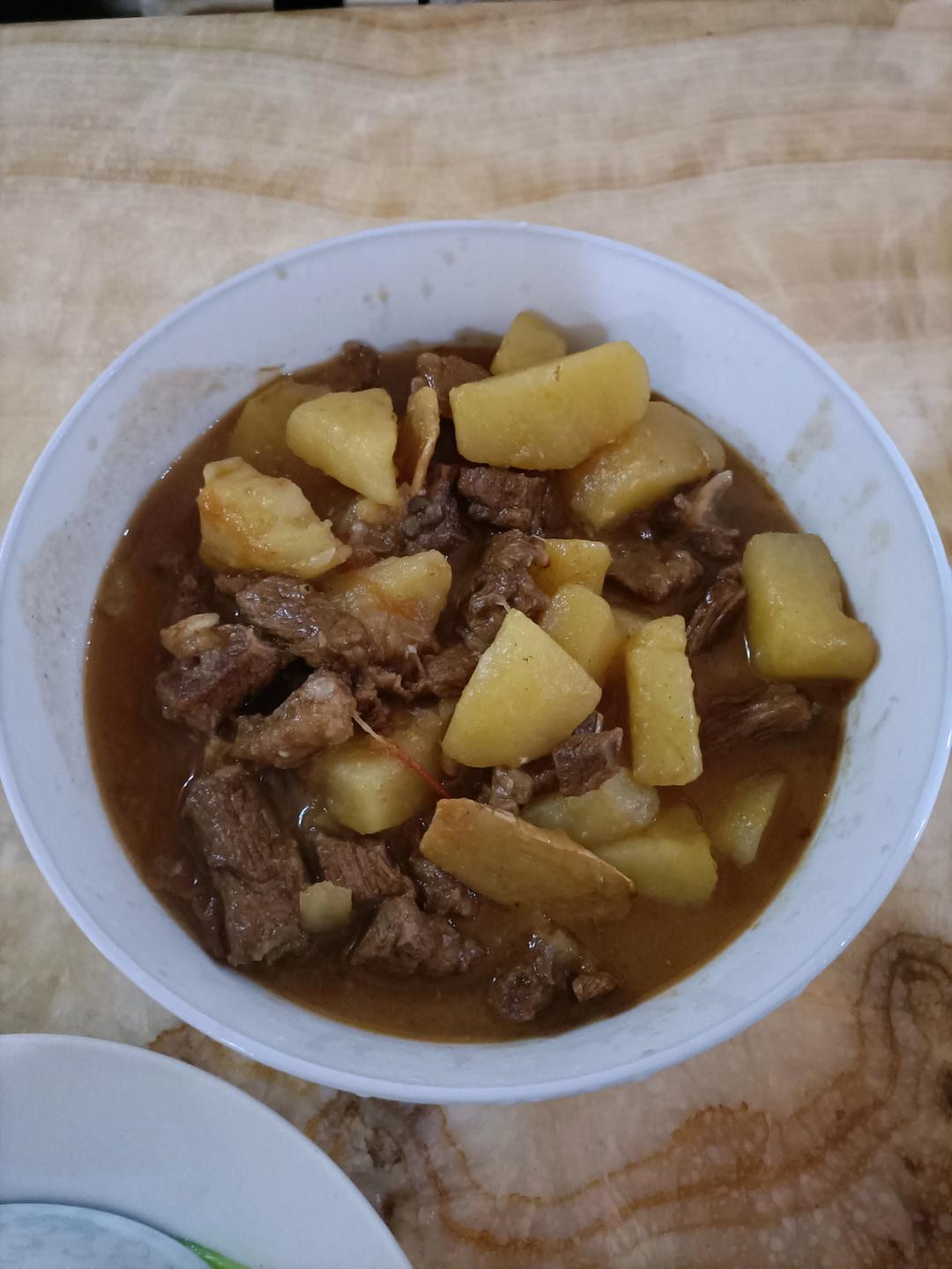 牛肉番茄炖土豆