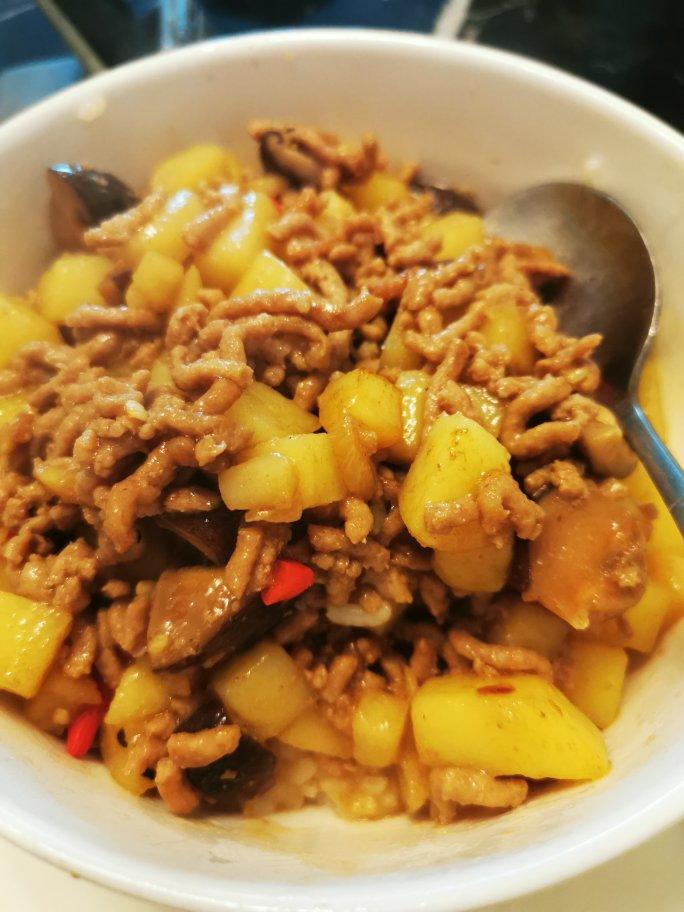 ㊙️香菇土豆肉沫拌饭❗️比外卖还好吃