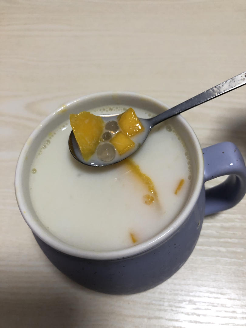 芒果椰汁西米露