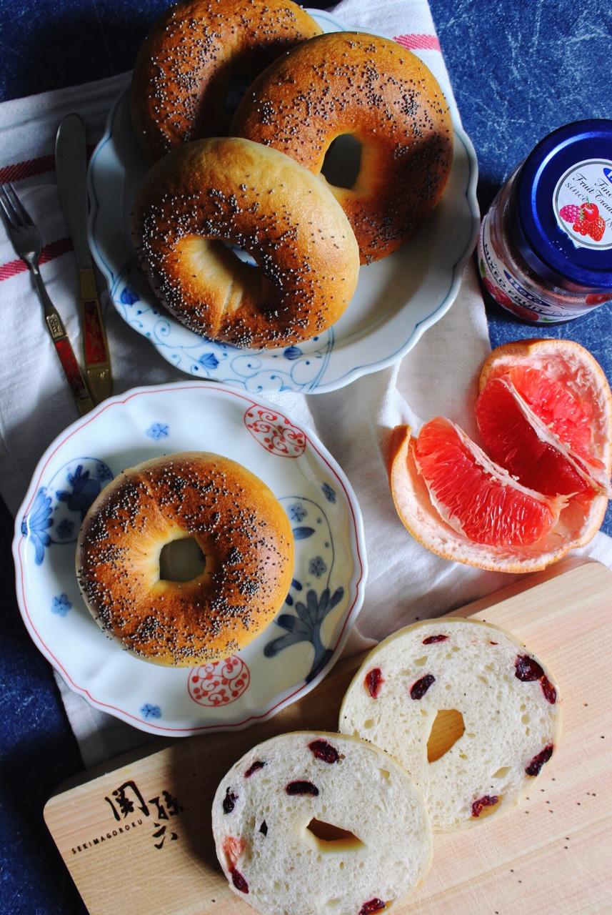 天然酵母蔓越莓罂粟籽贝果