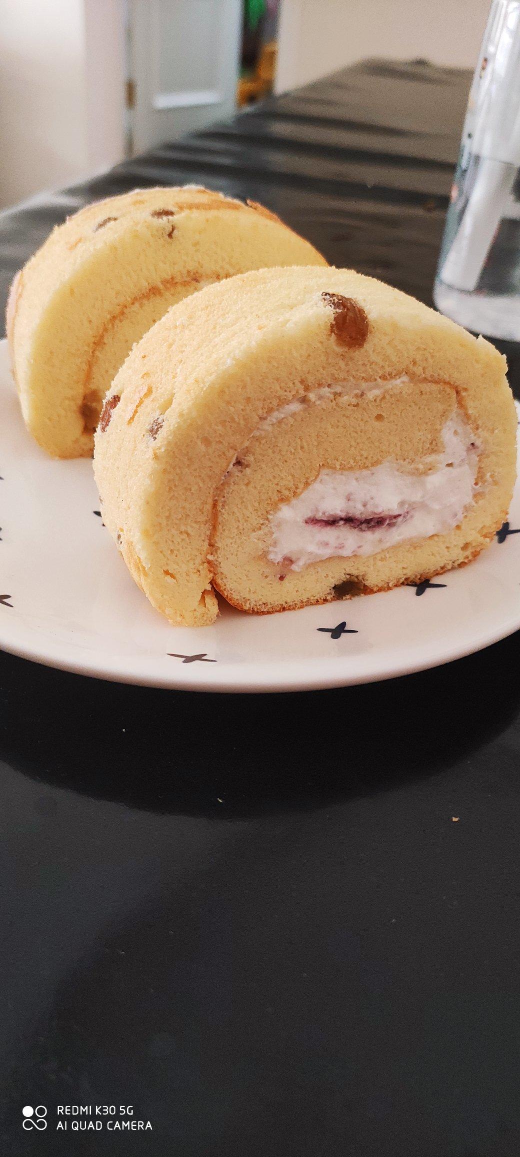 葡萄干蛋糕卷
