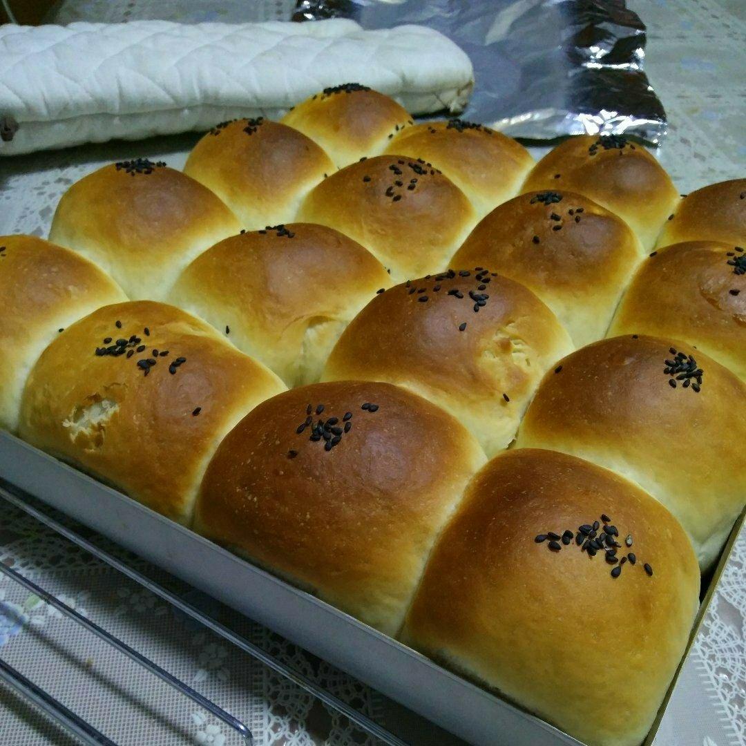牛奶红豆小餐包