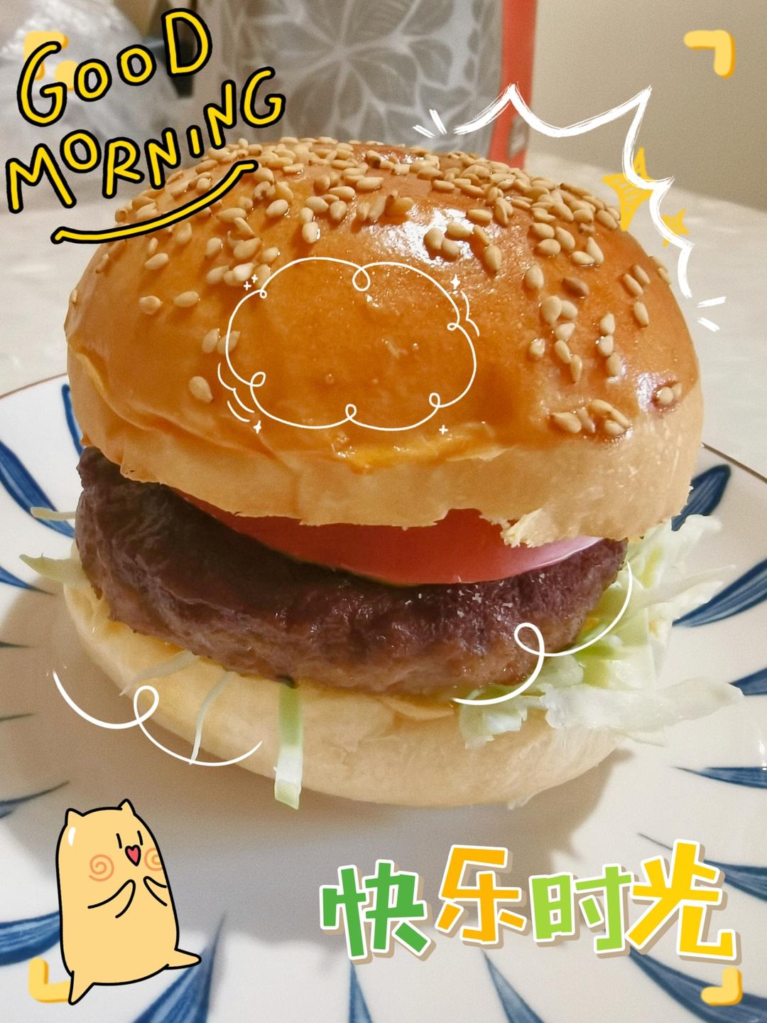 鲜嫩多汁的牛肉汉堡