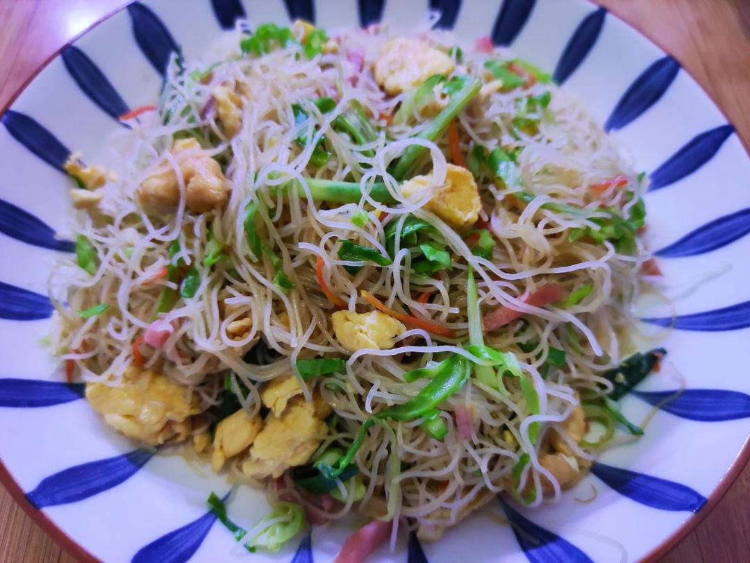 鸡蛋炒米粉，正确泡发干米粉，不碎、不坨、不粘锅、口感Q弹