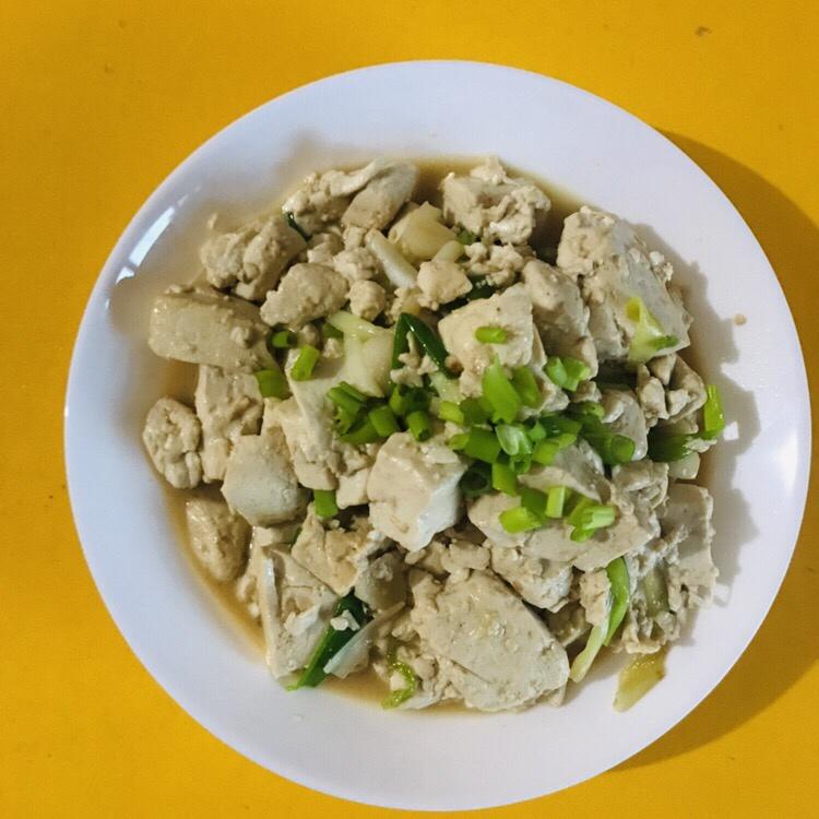 情长而季节短做的小葱炒豆腐