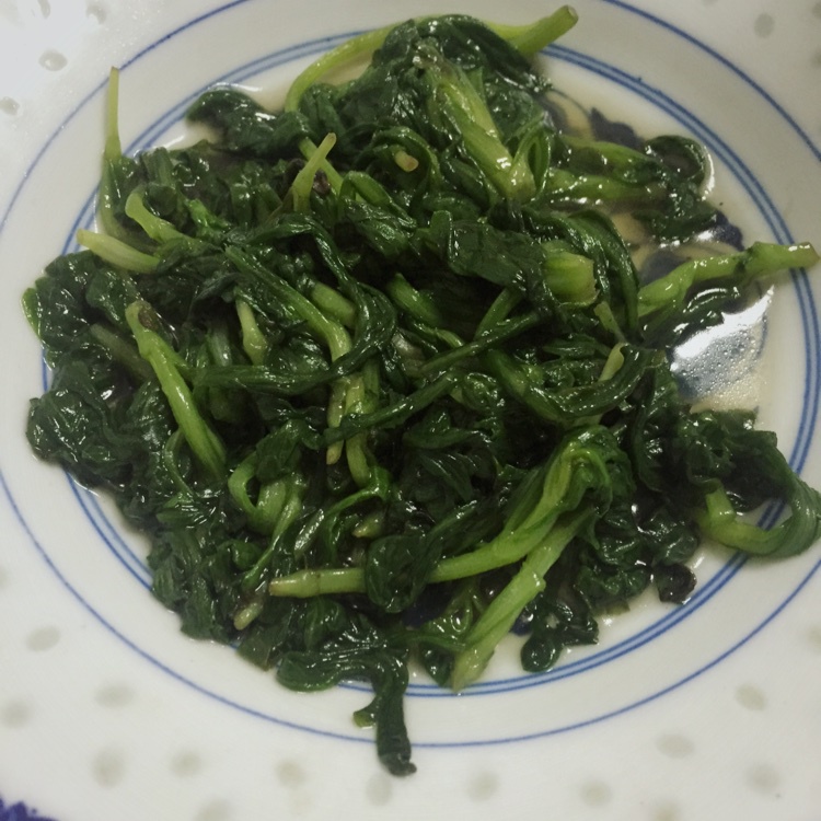 清炒茼蒿
